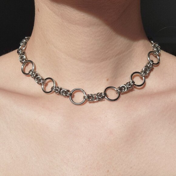 Hand Crafted Jewelry - Vintage gothic chainmaille hoop silver choker necklace ✦ chunky chain necklace ✦